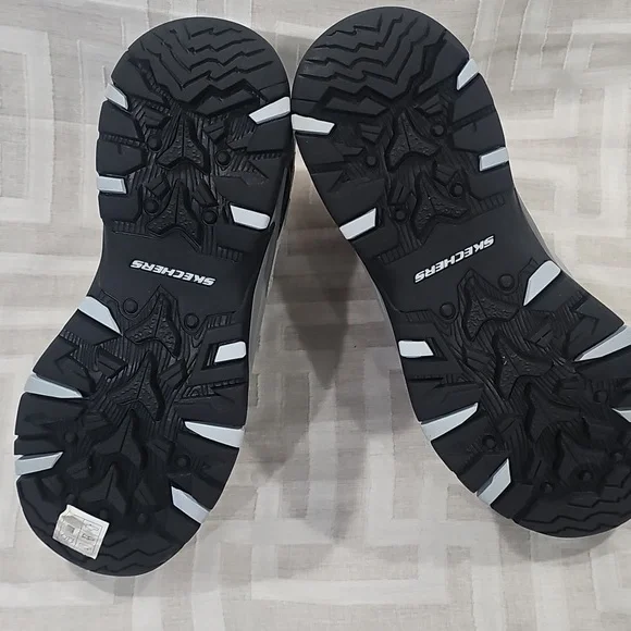 Skechers Hicking Boots - Picture 3 of 5